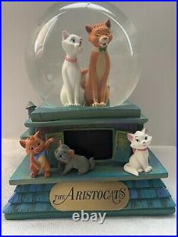 Disney Aristocats 40th anniversary Limited Edition Snowglobe