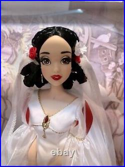 Disney Snow White and the Seven Dwarfs 85th Anniversary Limited Edition Doll 17