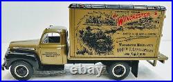 Winchester 100th Anniversary Limited Edition Mod. 1895 Truck & Knife Set